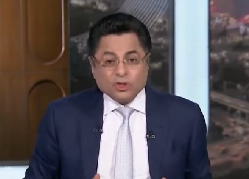 ابنك بطل زي أبوه.. رسالة مؤثرة من خالد أبو بكر لزوجة الشهيد امتياز كامل